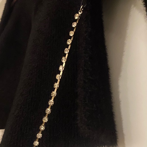 Revolve H:OURS Bree Sweater Open Back Fuzzy Knit Fabric in Black Size Small - Picture 5 of 7